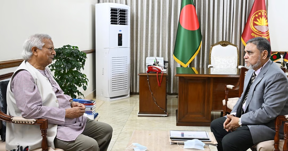 একই দিনে নির্বাচন ও গণভোট আয়োজনের কমিশন সম্পূর্ণ প্রস্তুত : প্রধান উপদেষ্টাকে জানালেন সিইসি