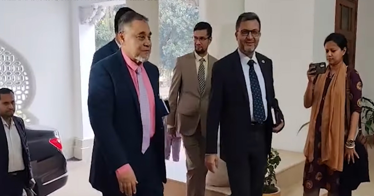 রাষ্ট্রপতির সঙ্গে সাক্ষাৎ করতে বঙ্গভবনে সিইসি