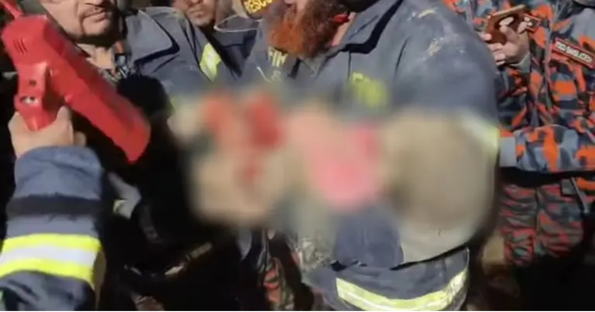 গভীর নলকূপের গর্তে পড়ে যাওয়া শিশু সাজিদকে মৃত ঘোষণা