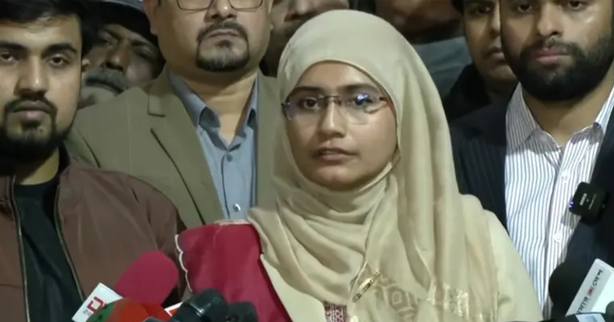 ‘ফ্যাসিবাদবিরোধী আন্দোলনে সম্মুখ সারির যোদ্ধা রুমি, তাকে বুলিংয়ের শিকার হতে হয়েছে, সরকার কোনো পদক্ষেপ নেয়নি’ : শামান্তা