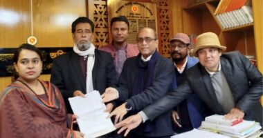 নেত্রকোণা-১ আসনে সিপিবির মনোনয়ন জমা, উপস্থিত ছিলেন কেন্দ্রীয় নেতা ডা.দিবালোক সিংহ