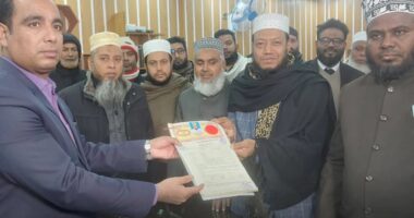 কুষ্টিয়া-৩ আসনে মুফতি আমির হামজার মনোনয়নপত্র দাখিল