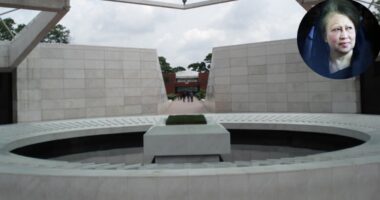 স্বামী প্রয়াত রাষ্ট্রপতি জিয়াউর রহমানের কবরের পাশে খালেদা জিয়াকে দাফন করা হবে