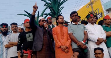 মধুপুরে শহীদ শরিফ ওসমান হাদির মৃত্যুর প্রতিবাদে ছাত্র জনতার বিক্ষোভ