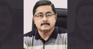 অস্ত্রের লাইসেন্স নবায়ন করতে গিয়ে গ্রেপ্তার আওয়ামী লীগের সাবেক মেয়র