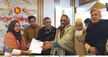 নাটোর-৪ আসনে প্রার্থীদের মনোনয়নপত্র দাখিল