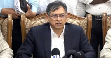 সালাহউদ্দিনের সম্পদ সাড়ে ১৭ কোটি, বার্ষিক আয় ৬ কোটি ২১ লাখ টাকা