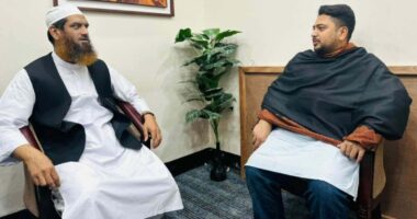 মামুনুল হকের সঙ্গে একান্ত বৈঠকে নাহিদ ইসলাম