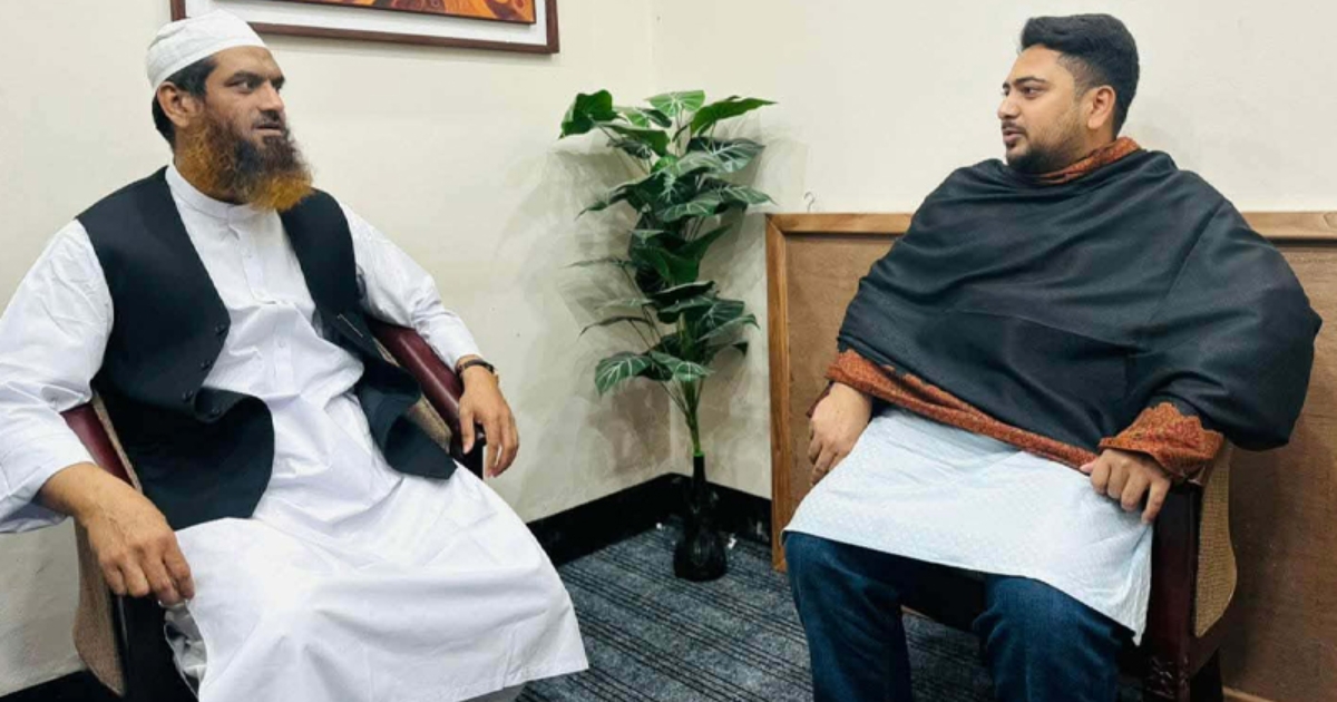 মামুনুল হকের সঙ্গে একান্ত বৈঠকে নাহিদ ইসলাম