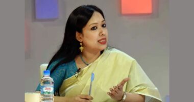 ‘রুমিন ফারহানা ও মমতাজের মধ্যে কোনো পার্থক্য নেই’, বলায় বিএনপি নেতার বিরুদ্ধে অভিযোগ রুমিন ফারহানার