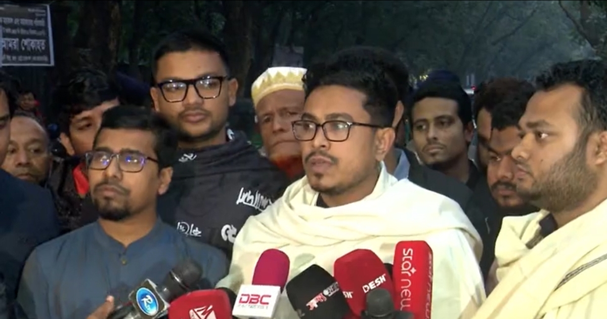 যারা ‘না’ ভোটের ক্যাম্পেন করছে তারা ফ্যাসিস্ট, জনগণ তাদের লাল কার্ড দেখিয়ে দেশ থেকে বের করে দিবে : সাদিক কায়েম