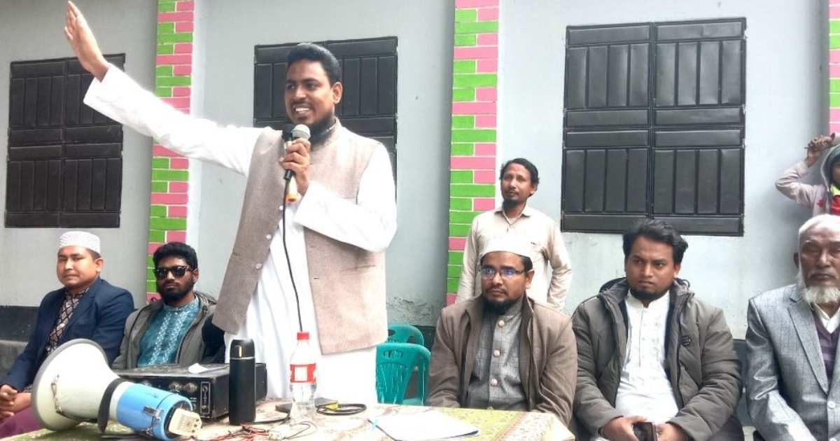 “আপনি যদি টাকা খেয়ে ভোট দেন, নেতা এসে আপনার রাস্তা খেয়ে ফেলবে, কোনো উন্নয়ন পাবেন না” : আখতার হোসেন