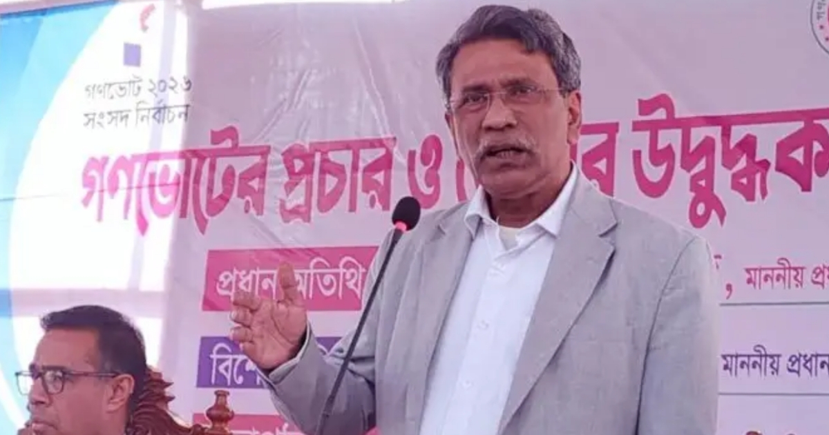 পা ধরে সালাম করে হওয়া রাষ্ট্রপতি পেতে না চাইলে গণভোটে হ্যাঁ দিন : আলী রীয়াজ