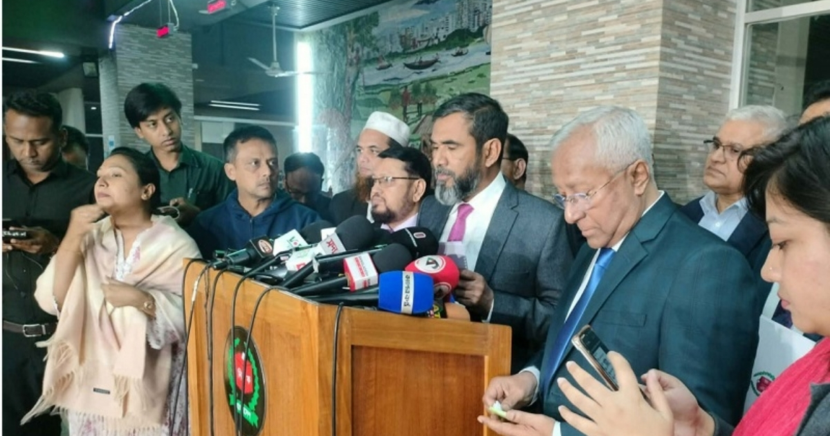 পোস্টাল ব্যালটে অনিয়ম করলে এনআইডি ব্লক ও দেশে ফেরত : ইসি