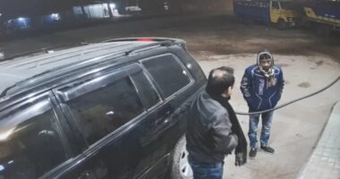 পাম্পে তেল নিয়ে পালানোর চেষ্টা যুবদল নেতার, টাকা চাওয়ায় কর্মীকে গাড়ি চাপায় হত্যা