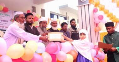 দারুল ফালাহ ম‌ডেল আ‌লিম মাদ্রাসার সবক ও পুরস্কার বিতরন অনুষ্ঠান