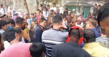 নরসিংদীর রায়পুরায় হত্যা সহ ৯ মামলার জেল পালাতক সন্ত্রাসীকে কুপিয়ে হত্যা