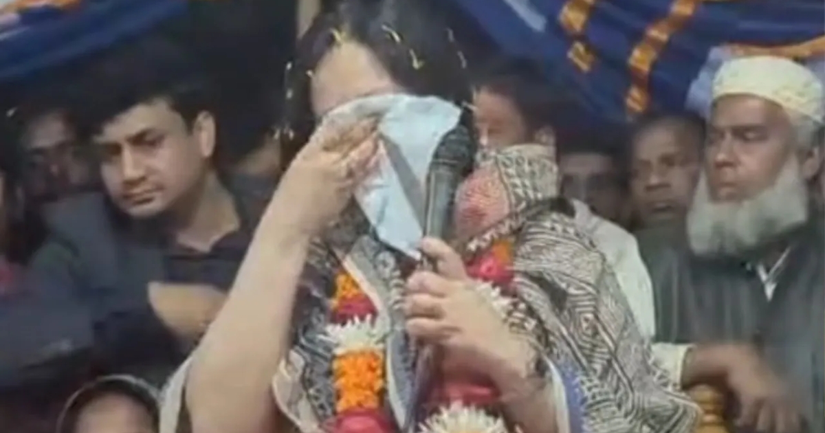 কর্মী-সমর্থকদের উষ্ণ অভ্যর্থনায় অঝোরে কাঁদলেন রুমিন ফারহানা