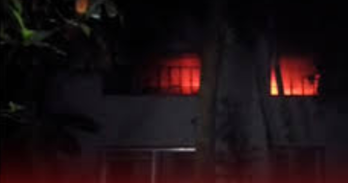 পটুয়াখালীর গলাচিপা উপজেলা স্বাস্থ্য কমপ্লেক্সে ভয়াবহ অগ্নিকাণ্ড