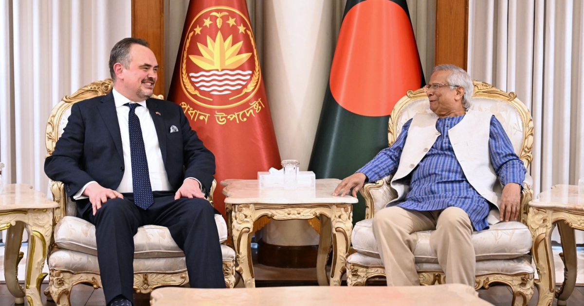 ১২ ফেব্রুয়ারির ভোটই হবে ভবিষ্যৎ নির্বাচনের মানদণ্ড, মার্কিন রাষ্ট্রদূতকে ড. মুহাম্মদ ইউনূস