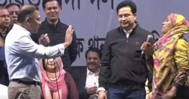 ‘পেয়ারা গাছ লাগাবেন, আর আমাকে দুইটি পেয়ারা দিয়ে যাবেন’ : তারেক রহমান
