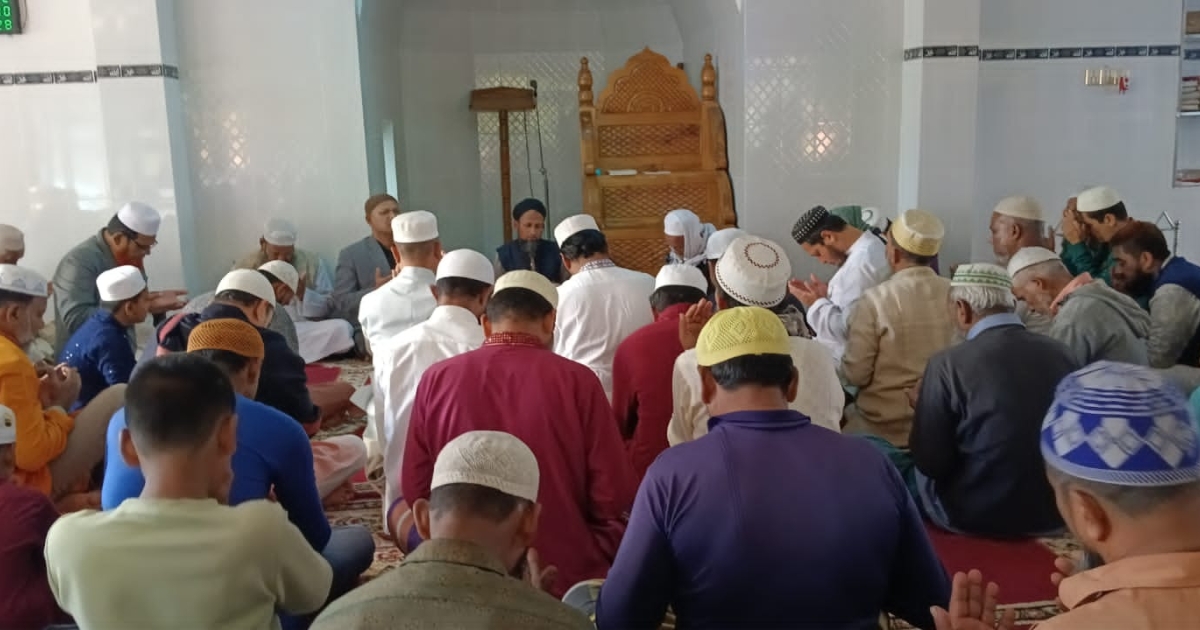 বেগম খালেদা জিয়ার রুহের মাগফেরাত কামনায় দোয়া