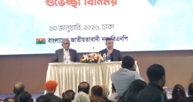 দেশের বিভিন্ন গণমাধ্যমের সাংবাদিক এবং সংবাদ কর্মীদের সঙ্গে তারেক রহমানের শুভেচ্ছা বিনিময়