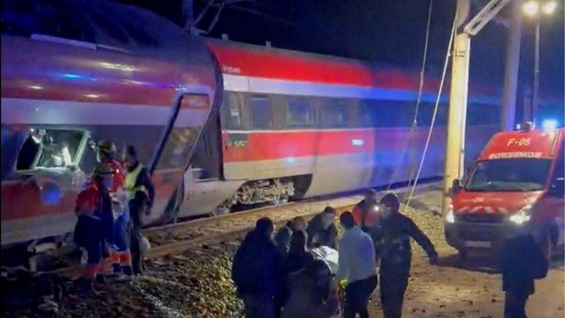 স্পেনে ভয়াবহ ট্রেন দুর্ঘটনা, নিহত অন্তত ২১