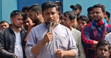 ‘যারা একটা সময়ে ট্রান্সমিটার চুরি করছে, মিটার চুরি করছে, তারাই ভোট চুরির প্রস্তুতি নিচ্ছে’ : হাসনাত আব্দুল্লাহ