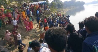 চিরিরবন্দরে নদীতে ভেসে উঠলো দুই যুবকের মরদেহ