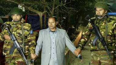 প্রাথমিক শিক্ষক নিয়োগ পরীক্ষার প্রশ্নফাঁসের চেষ্টার অভিযোগে আটক ২