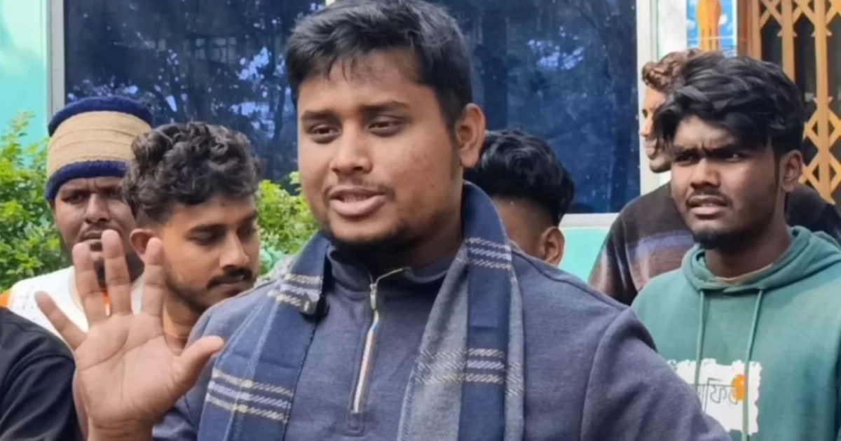 ‘হ্যাঁ’ ভোটের মাধ্যমেই গণতন্ত্র শক্তিশালী হবে, তাহলে দুবারের বেশি কেউ প্রধানমন্ত্রী হতে পারবে না : হাসনাত