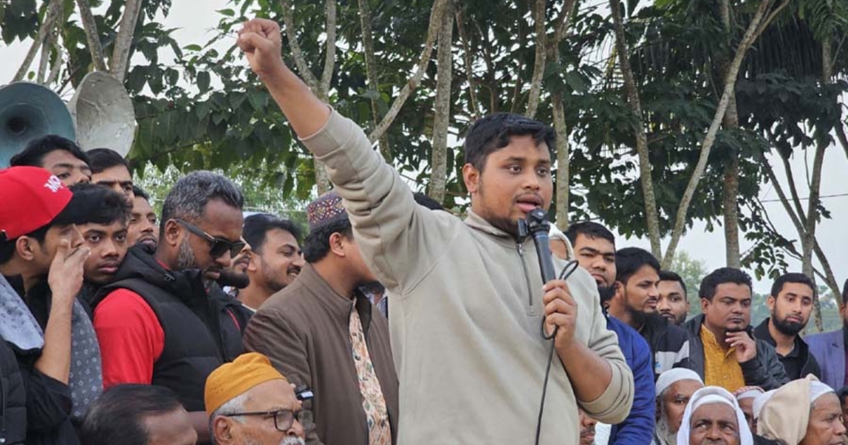 চুরি ও দুর্নীতি করার চেয়ে, রাস্তার মাটি ও ইট খাওয়ার চেয়ে ভিক্ষা করে ভোট চাওয়া বেশি সম্মানের : হাসনাত আব্দুল্লাহ