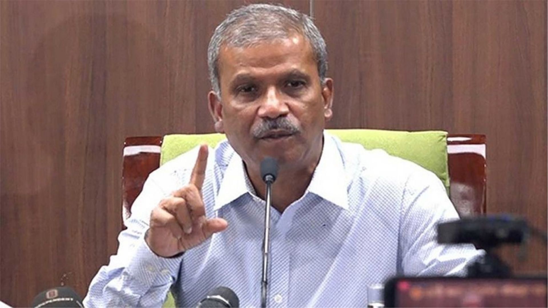 আইসিসির রিপোর্টই ভাবতে বাধ্য করেছে, ভারতে ঝুঁকি আছে: ক্রীড়া উপদেষ্টা