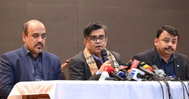 মোবাইল ফোন আমদানিতে ট্যাক্স কমানো হয়েছে: প্রেস সচিব শফিকুল আলম