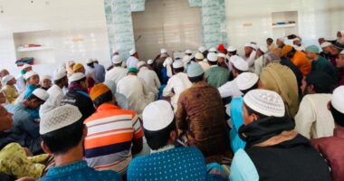 মনপুরার ১৪৭ জামে মসজিদে খালেদা জিয়ার রুহের মাগফিরাত কামনায় বিএনপির দোয়া-মুনাজাত