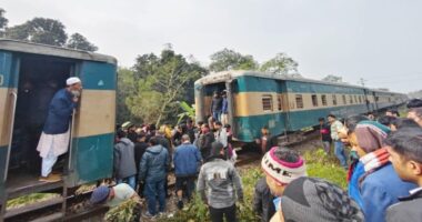 গাজীপুরের কালীগঞ্জে চলন্ত ট্রেনের দুই বগি বিচ্ছিন্ন