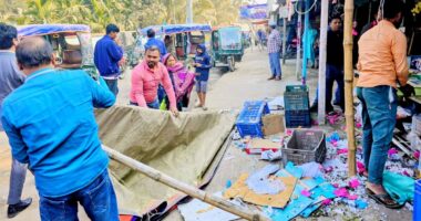 রৌমারীতে সড়কে শৃঙ্খলা ফেরাতে মোবাইল কোর্ট
