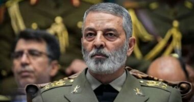 ইরানের সাথে যুদ্ধ হলে কঠিন শিক্ষা দেওয়া হবে: ট্রাম্পকে ইরানের হুঁশিয়ারি