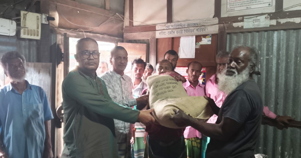 প্রজনন মৌসুমে জেলেদের খাদ্য সহায়তা, মুন্সিগঞ্জে ৩০০ পরিবার উপকৃত