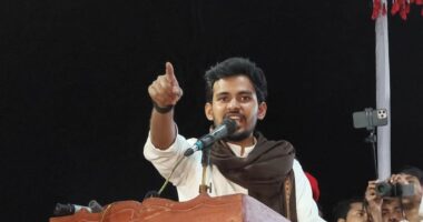 একদিনের পরিশ্রম আগামী পাঁচ বছরের শান্তির কারণ হতে পারে : আসিফ মাহমুদ