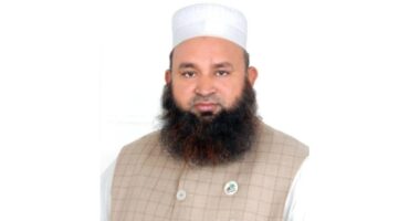 নির্বাচন থেকে সরে দাঁড়ালেন খেলাফত মজলিসের প্রার্থী