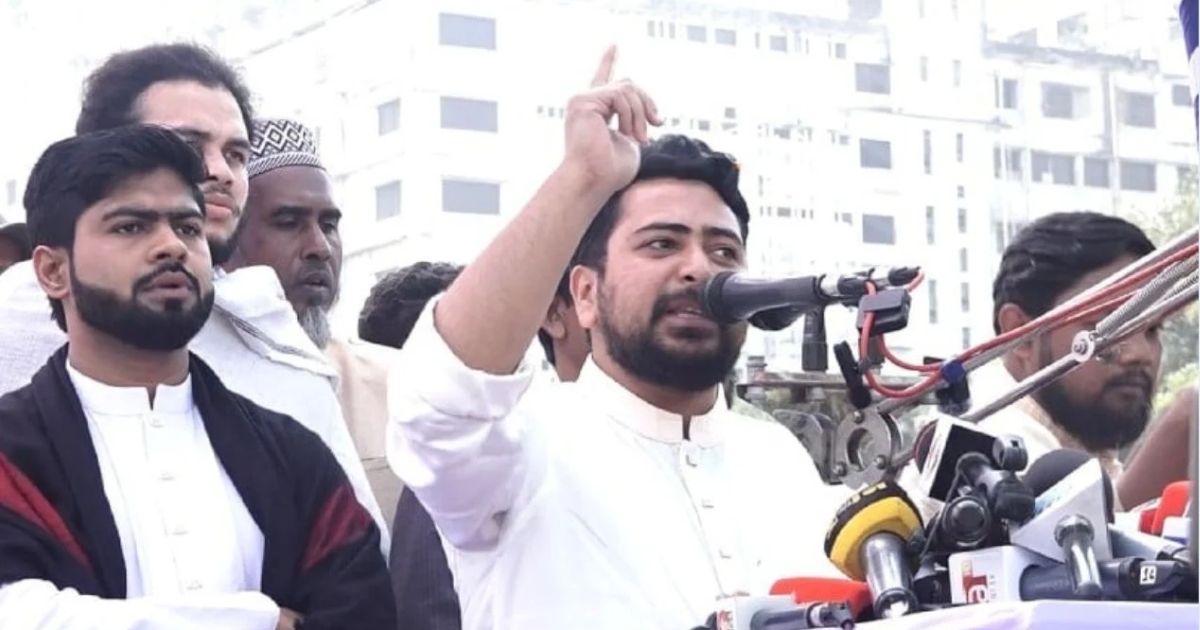 একটি পক্ষ আমাদের মা-বোনদের ভয় পাচ্ছে : নাহিদ ইসলাম