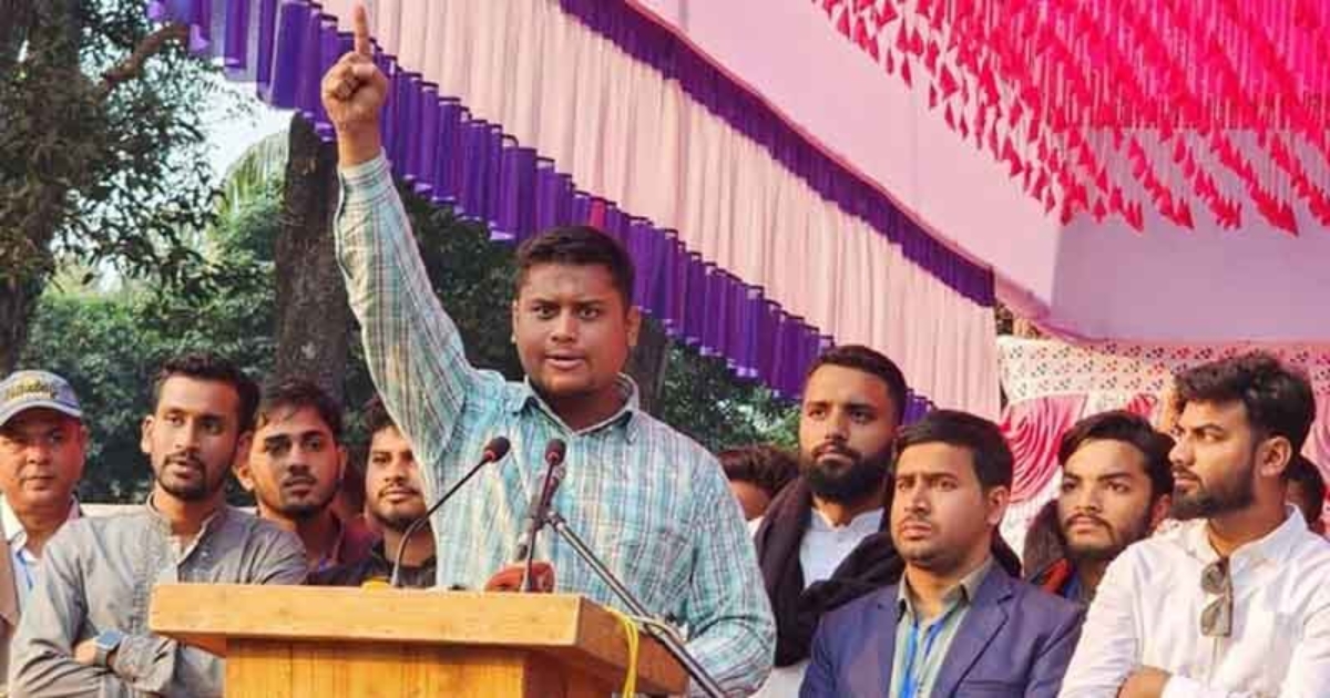 আমরা নিচ্ছি ব্যালটের প্রস্তুতি আর একটা দল নিচ্ছে বুলেটের প্রস্তুতি : হাসনাত আবদুল্লাহ