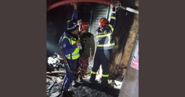 মুন্সিগঞ্জের টংগিবাড়ীতে ভয়াবহ আগুন, ক্ষতিগ্রস্ত তিন ব্যবসায়ী