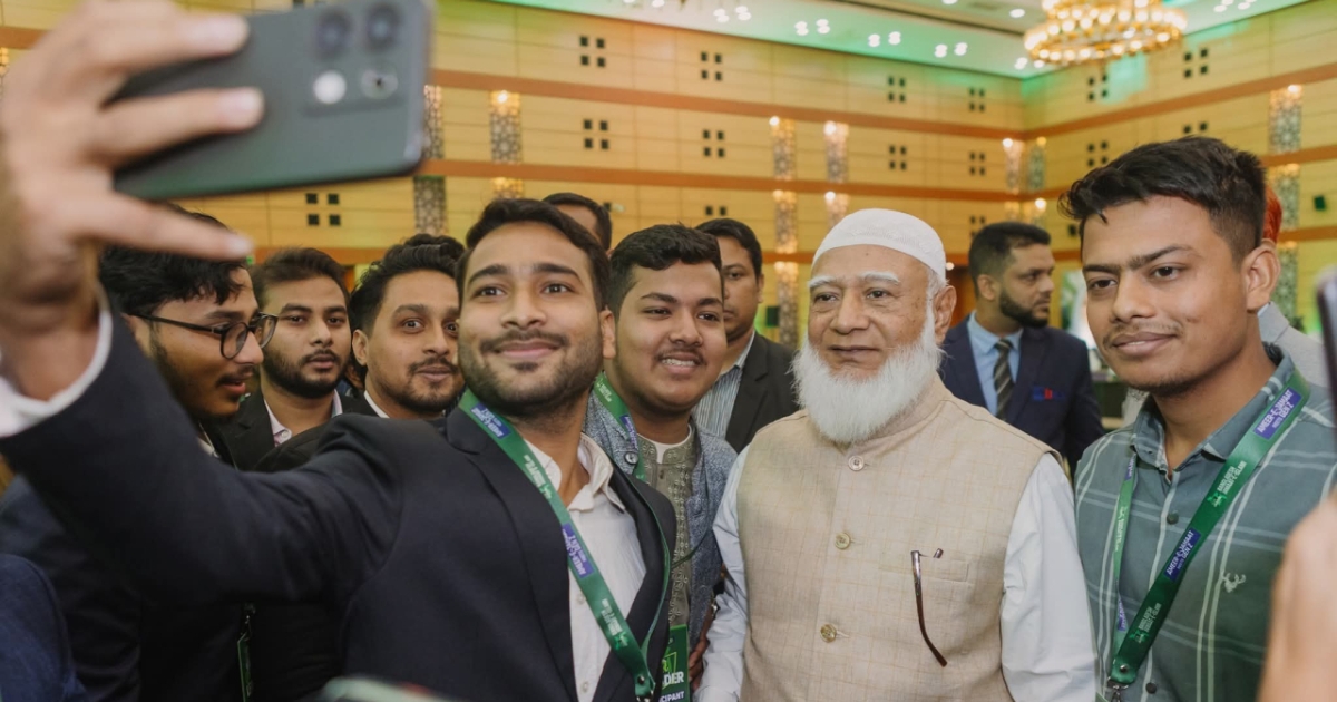 আগামীকালের দিনটি তোমাদের, কোনো ভয় বা রক্তচক্ষু পরোয়া করবে না, আত্মবিশ্বাসের সঙ্গে নিজের ভোট দেবে : জামায়াত আমির