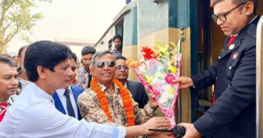 মেথিকান্দা স্টেশনে সুখবর , ’এগারো সিন্দুর মেইল’-এর যাত্রাবিরতি চালু