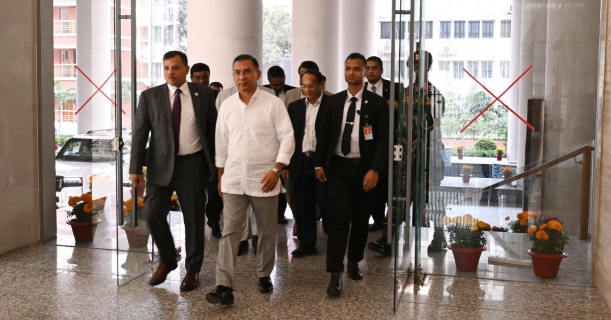 অতি সাধারণভাবেই অফিস করলেন নবনিযুক্ত প্রধানমন্ত্রী তারেক রহমান