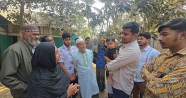 শপথ নিয়েই জুলাই শহিদ পরিবার ও আহত‌দের পাশে হাসনাত আবদুল্লাহ