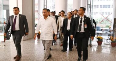 দ্বিতীয় দিনের মতো সচিবালয়ে অফিস করছেন প্রধানমন্ত্রী তারেক রহমান